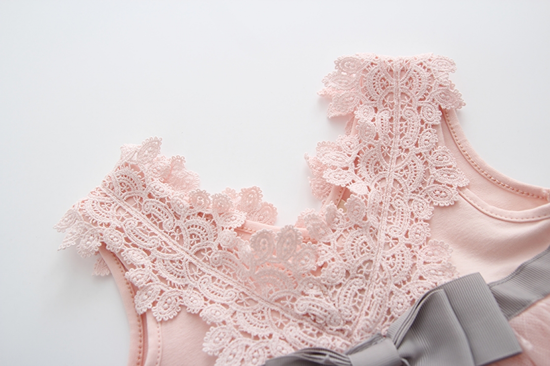 V-neck Bow Lace Baby Dress