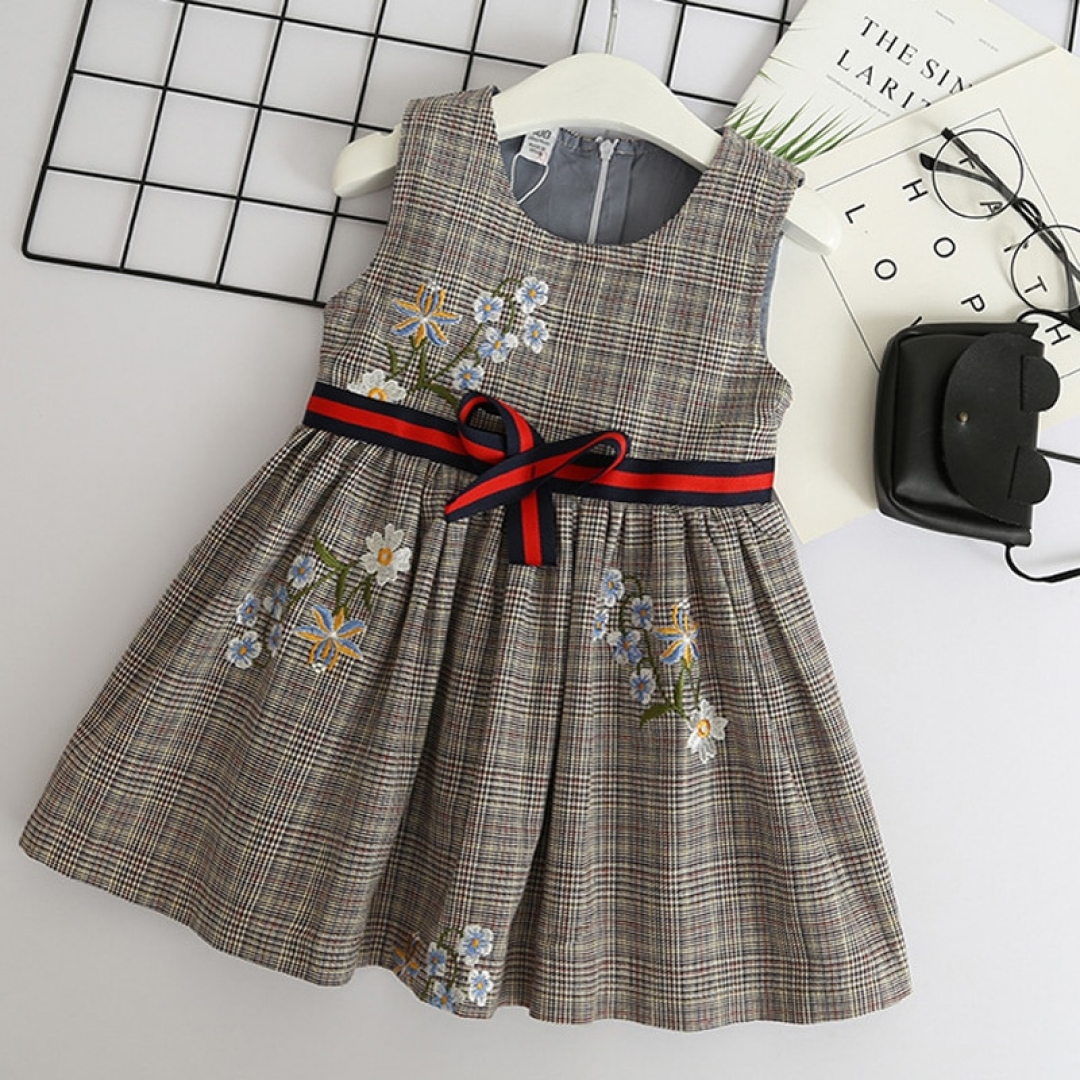 Sleevless Checkers Dress