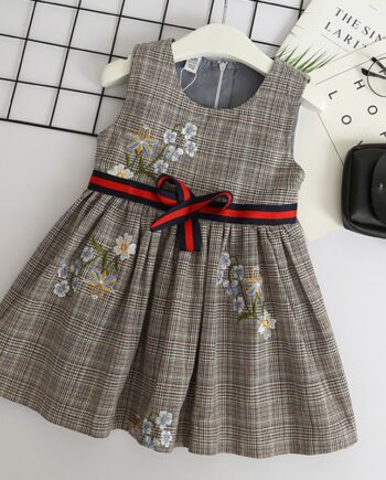 Sleevless Checkers Dress