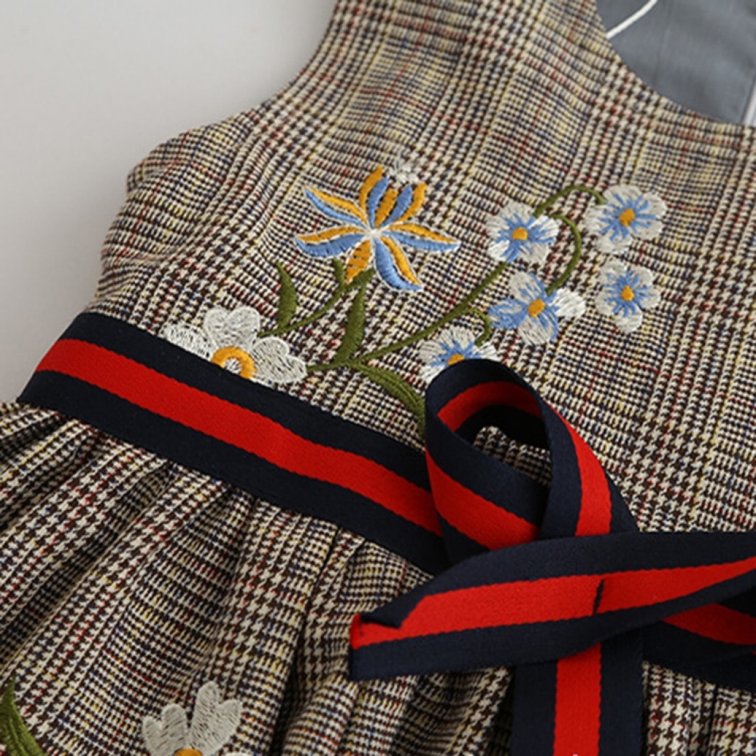 Sleevless Checkers Dress