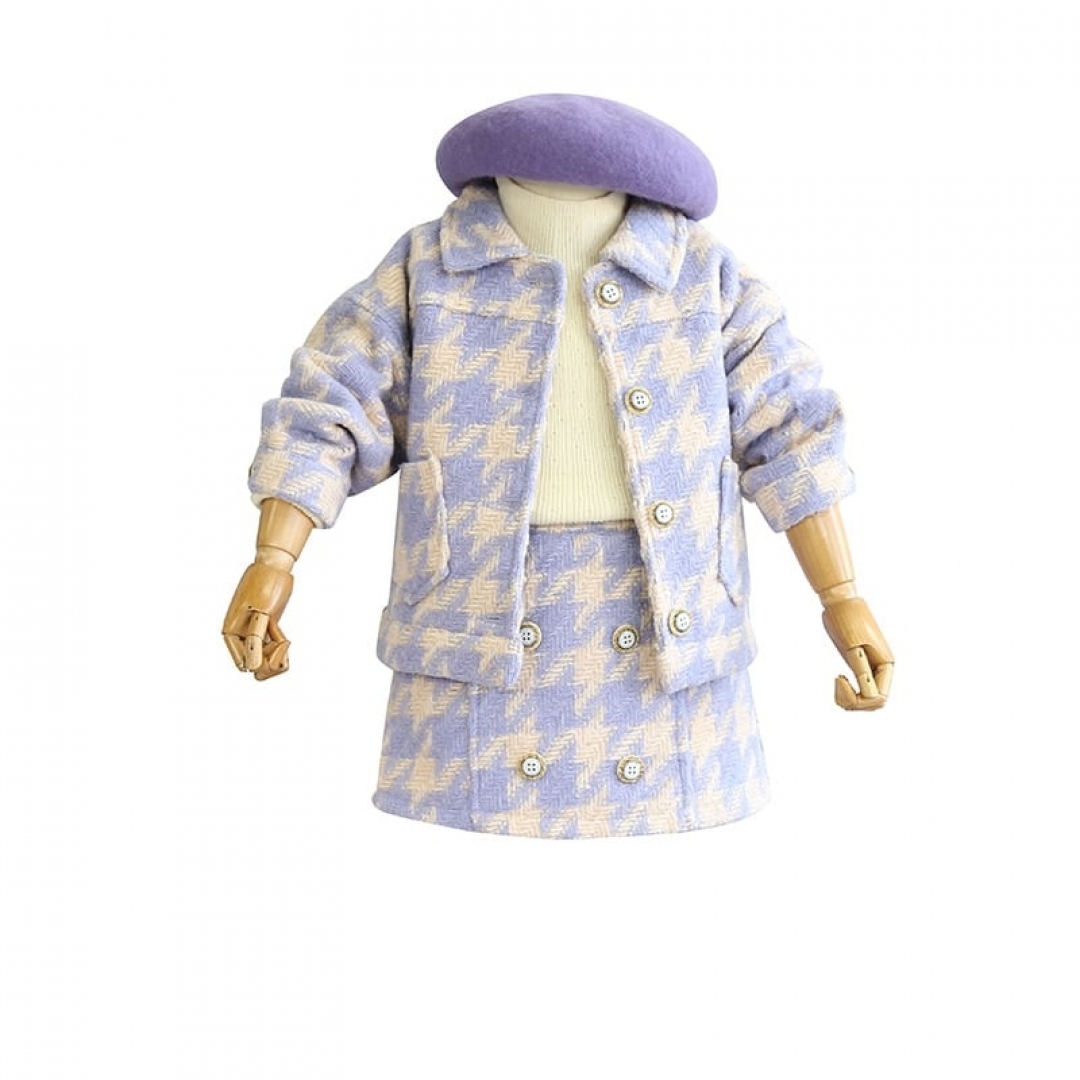 Woolen plaid short section coat and skirt