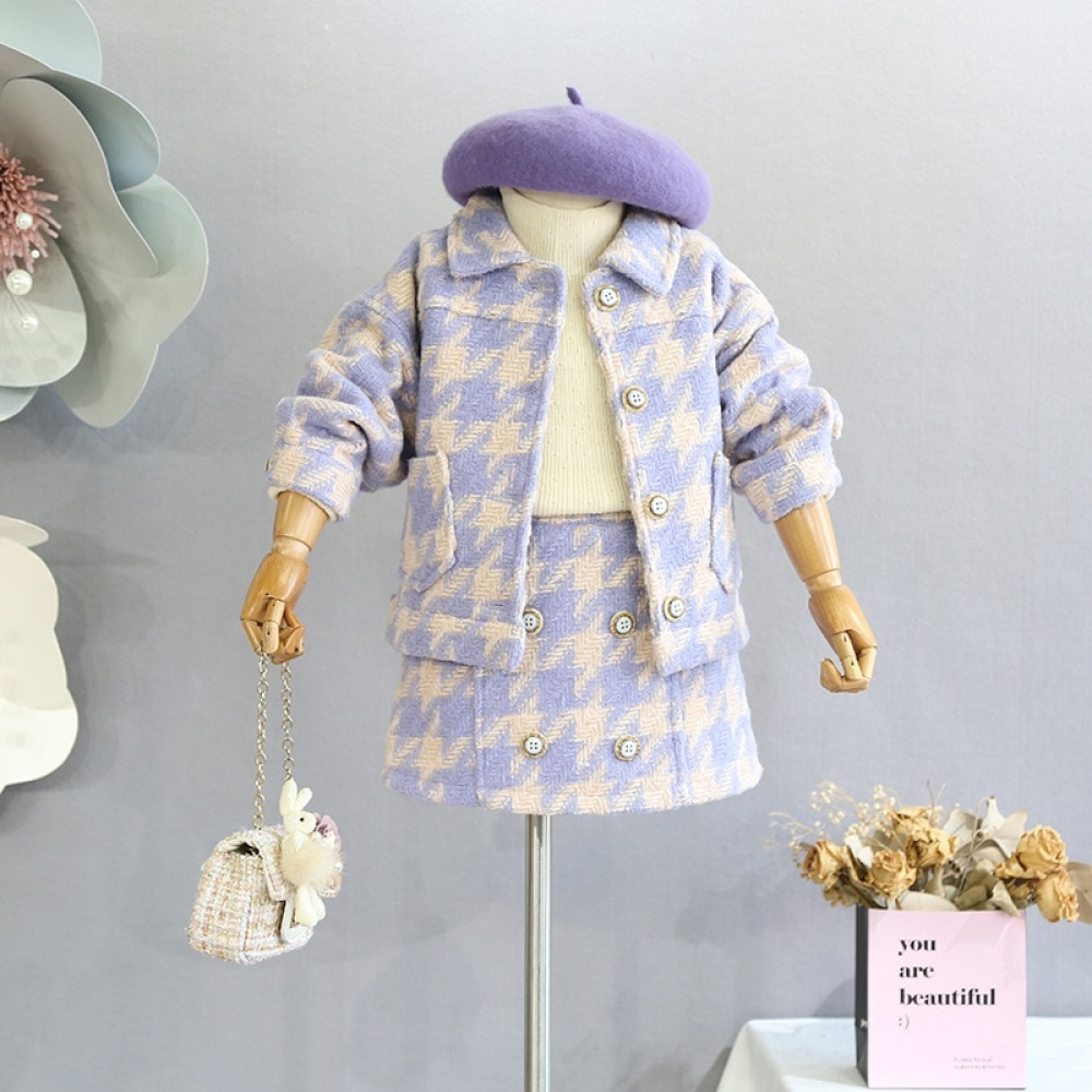 Woolen plaid short section coat and skirt