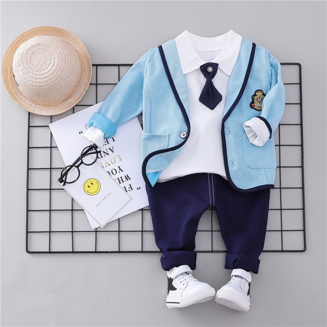 Stylish Coat T Shirt and Pants Suit